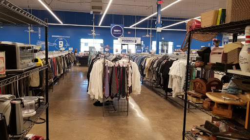 Thrift Store «Litchfield & Van Buren Goodwill Retail Store, Donation Center & Career Center», reviews and photos, 211 N Litchfield Rd, Goodyear, AZ 85338, USA