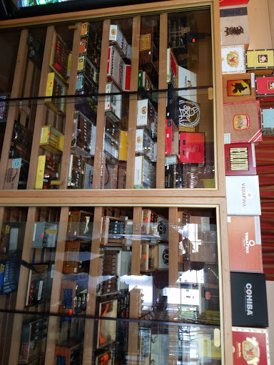 Tobacco Shop «King Tobacco», reviews and photos, 7319 Landover Rd, Hyattsville, MD 20785, USA