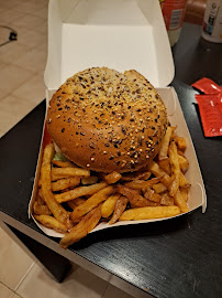 Plats et boissons du Restaurant Le Kari Burger - Snack à Sète - n°8