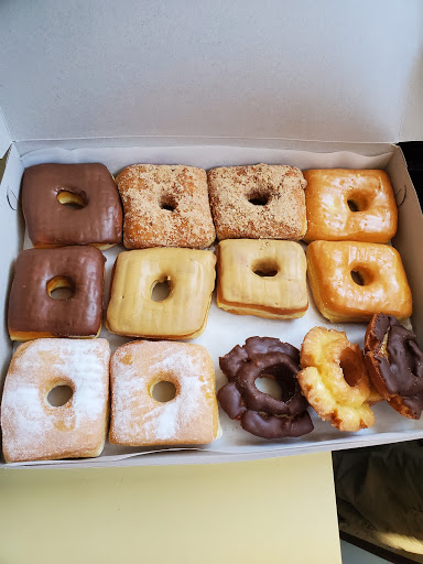 Donut Shop «Missing Hole Donut Shop», reviews and photos, 11572 Merritt St, Castroville, CA 95012, USA