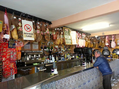 Bar La Verea - C. Rafael Beca, 53, 41500 Alcalá de Guadaíra, Sevilla, Spain