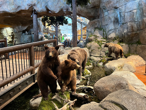 Sporting Goods Store «Bass Pro Shops», reviews and photos, 7777 Victoria Gardens Ln, Rancho Cucamonga, CA 91739, USA