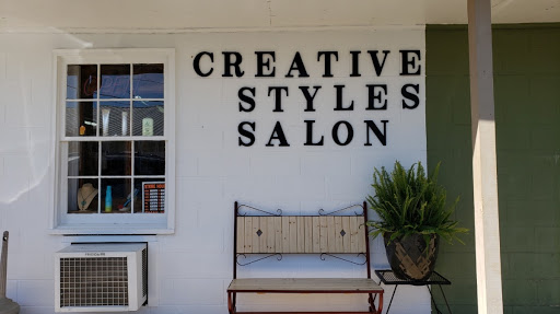 Hair Salon «Creative Styles Hair Salon», reviews and photos, 19 E Jarrard St, Cleveland, GA 30528, USA