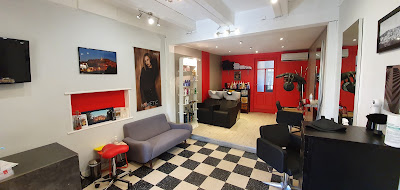 Le Carré Rouge - COIFFEUR - VISAGISTE - Roussillon à Roussillon