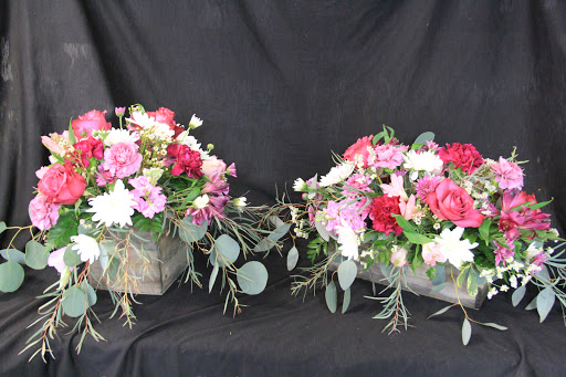 Florist «Flowers by Emily LLC», reviews and photos, 15620 W High St, Middlefield, OH 44062, USA