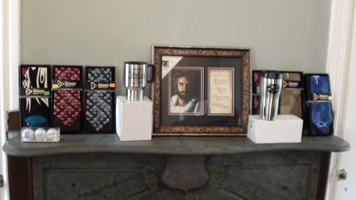 Christian Book Store «Saving Grace Christian Bookstore», reviews and photos, 109 W Main St, Middletown, DE 19709, USA