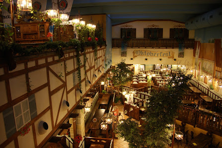 Oktoberfest Via Monelli Paolo, 22, 41042 Fiorano Modenese MO, Italia