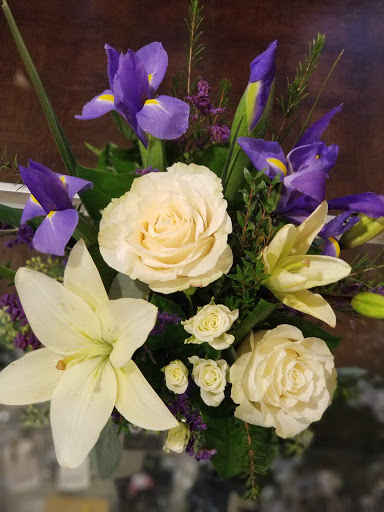 Florist «Sherwood Florist & Gift Shoppe», reviews and photos, 10239 Fair Oaks Blvd #A, Fair Oaks, CA 95628, USA