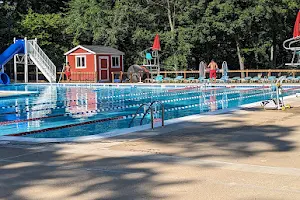 Poplar Heights Recreation Association, a swim and tennis club image