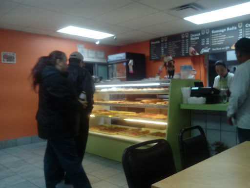 Donut Shop «6th Street Donut», reviews and photos, 1002 W 6th St, Irving, TX 75060, USA