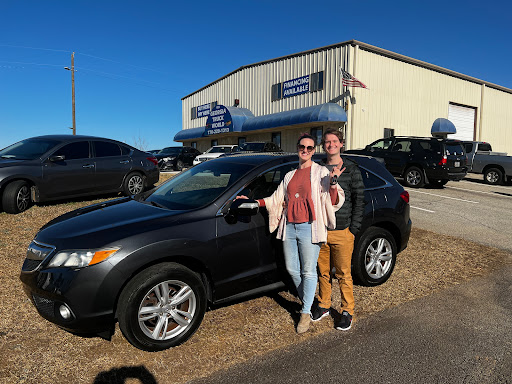 Used Car Dealer «Georgia Truck World», reviews and photos, 2539 N Expy, Griffin, GA 30223, USA