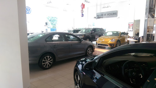 Volkswagen Dealer «DCH Volkswagen of Freehold», reviews and photos, 4360 U.S. 9, Freehold, NJ 07728, USA