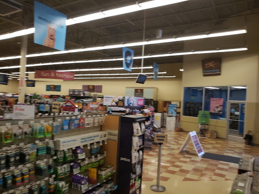 Pet Supply Store «Petco Animal Supplies», reviews and photos, 8551 S Howell Ave, Oak Creek, WI 53154, USA