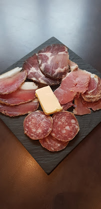 Charcuterie du Restaurant français Le Clos du Pétillon à Théméricourt - n°4