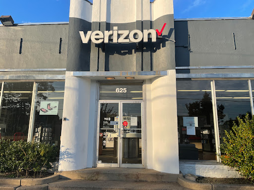 Cell Phone Store «Verizon Authorized Retailer, TCC», reviews and photos, 625 West Chester Pike, Havertown, PA 19083, USA