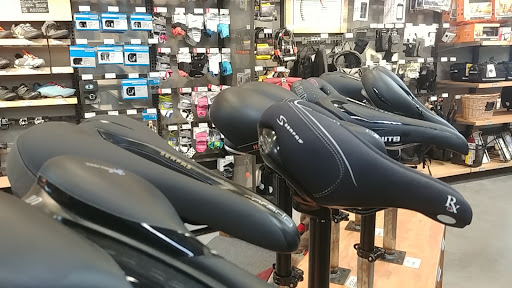 Camping Store «REI», reviews and photos, 430 N Orlando Ave, Winter Park, FL 32789, USA