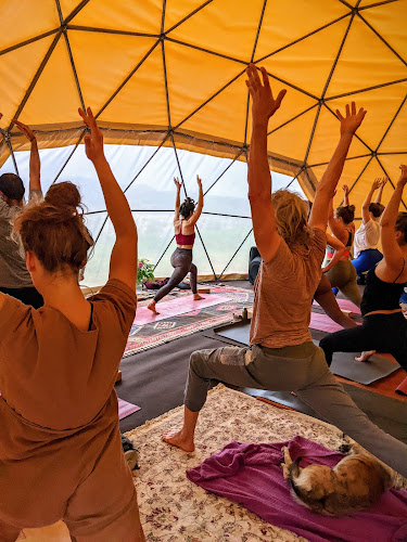 Yoga Dome - by Wild Oasis - Aulas de Yoga