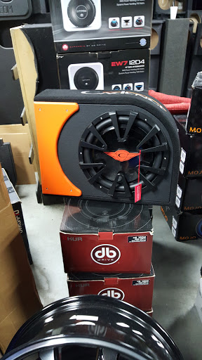 Electronics Repair Shop «Auto Electronic Specialists», reviews and photos, 2428 Nolensville Pike, Nashville, TN 37211, USA