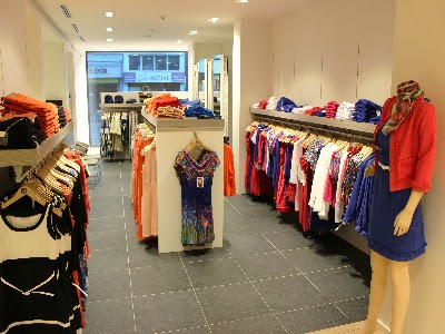 Beoordelingen van A-Propos Fashion in Oostende - Kledingwinkel
