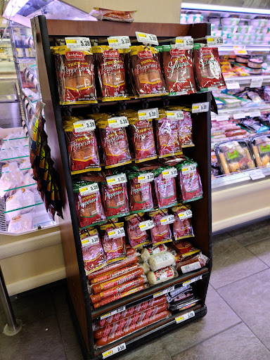 Shopping Mall «Golden Acres Shopping Center», reviews and photos, Oak Tree, South Plainfield, NJ 07080, USA