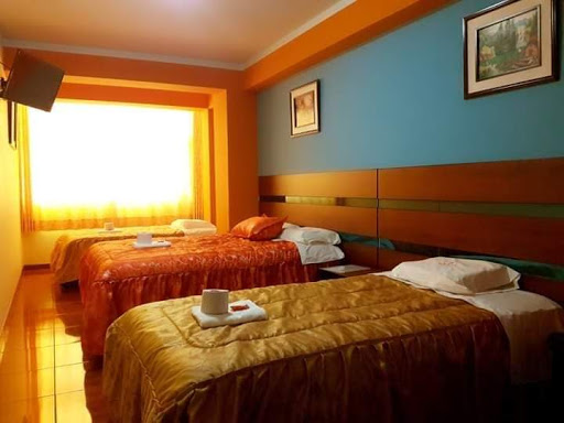 Hostal Tesoro suites