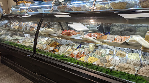 Grocery Store «Gourmet Glatt Kosher Meat Market», reviews and photos, 137 Spruce St, Cedarhurst, NY 11516, USA