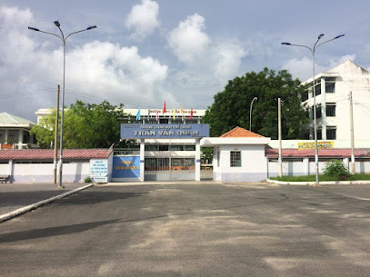 Trường THPT Trần Văn Quan