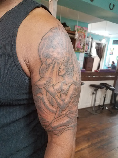 Tattoo Shop «Two Birds Tattoo», reviews and photos, 7408 Greenwood Ave N, Seattle, WA 98103, USA