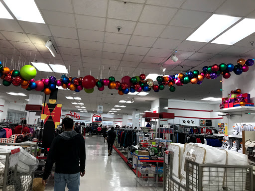 Shopping Mall «Quaker Bridge Mall», reviews and photos, 3320 Brunswick Pike, Lawrenceville, NJ 08648, USA