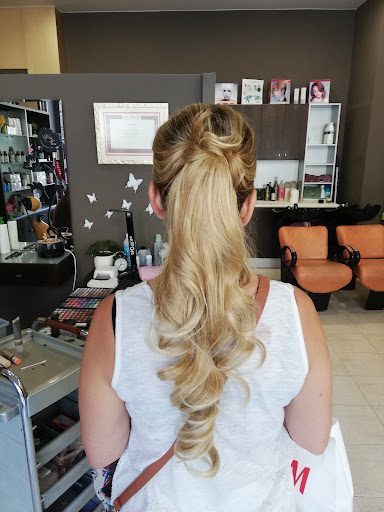 EsSenzZia Peluquería y Estética en Zaragoza, Zaragoza