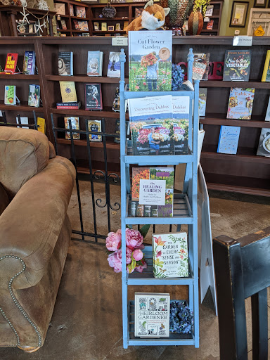Book Store «FoxTale Book Shoppe», reviews and photos, 105 E Main St, Woodstock, GA 30188, USA