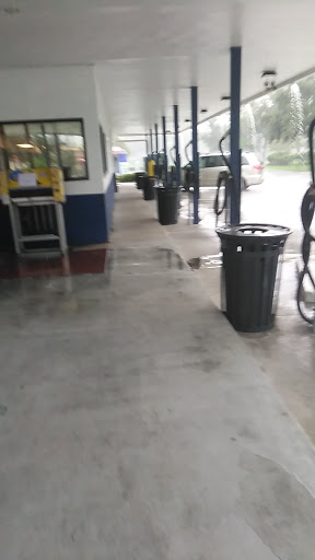 Road Runners Express Car wash en Orlando