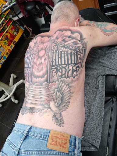 Tattoo Shop «station one tattoo», reviews and photos, 585 E Jericho Turnpike, Huntington Station, NY 11746, USA