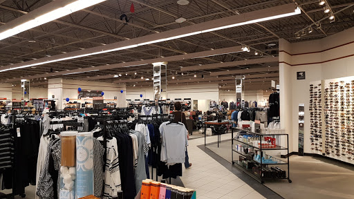 Saks OFF 5TH, 3943 I-35, San Marcos, TX 78666, USA, 