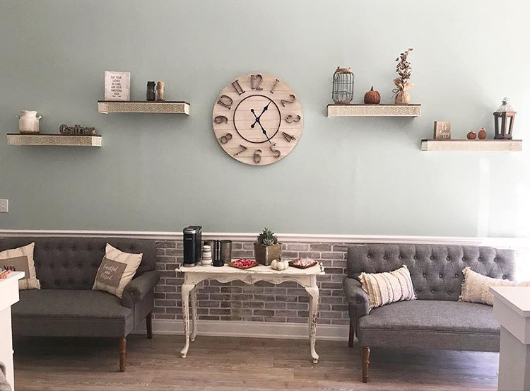 Loose Ends Salon 29483