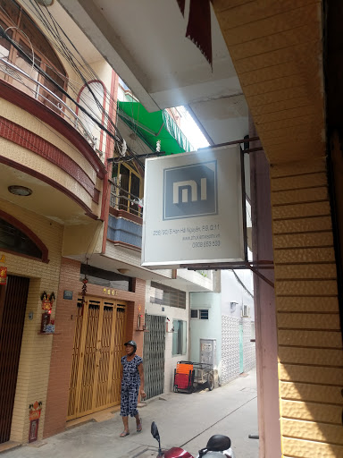 Xiaomi stores Ho Chi Minh