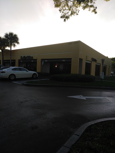 Print Shop «FedEx Office Print & Ship Center», reviews and photos, 2200 N University Dr, Coral Springs, FL 33071, USA