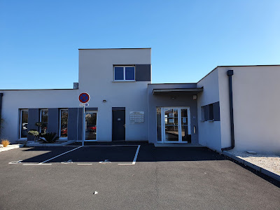 Maison de santé de Pouzolles à Pouzolles