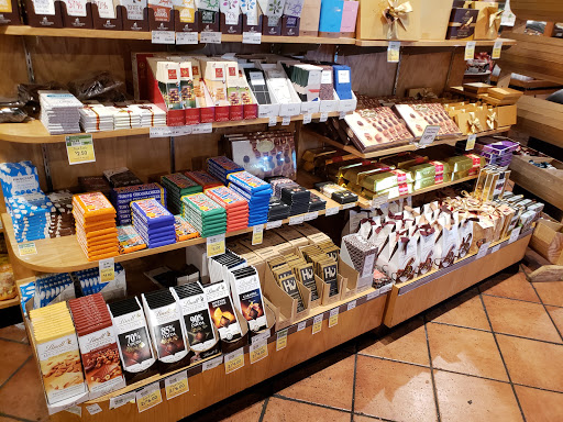 Grocery Store «The Fresh Market», reviews and photos, 5000 Dr Phillips Blvd, Orlando, FL 32819, USA