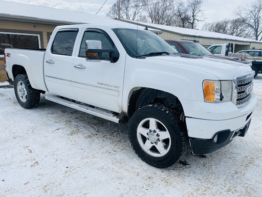 Used Truck Dealer «Truck City Inc», reviews and photos, 145 NE Broadway Ave # 2, Des Moines, IA 50313, USA