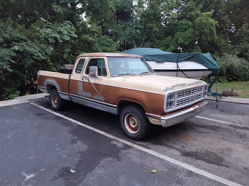 Auto Body Shop «Econo Auto Painting & Bodywork», reviews and photos, 701 Myatt Dr, Madison, TN 37115, USA