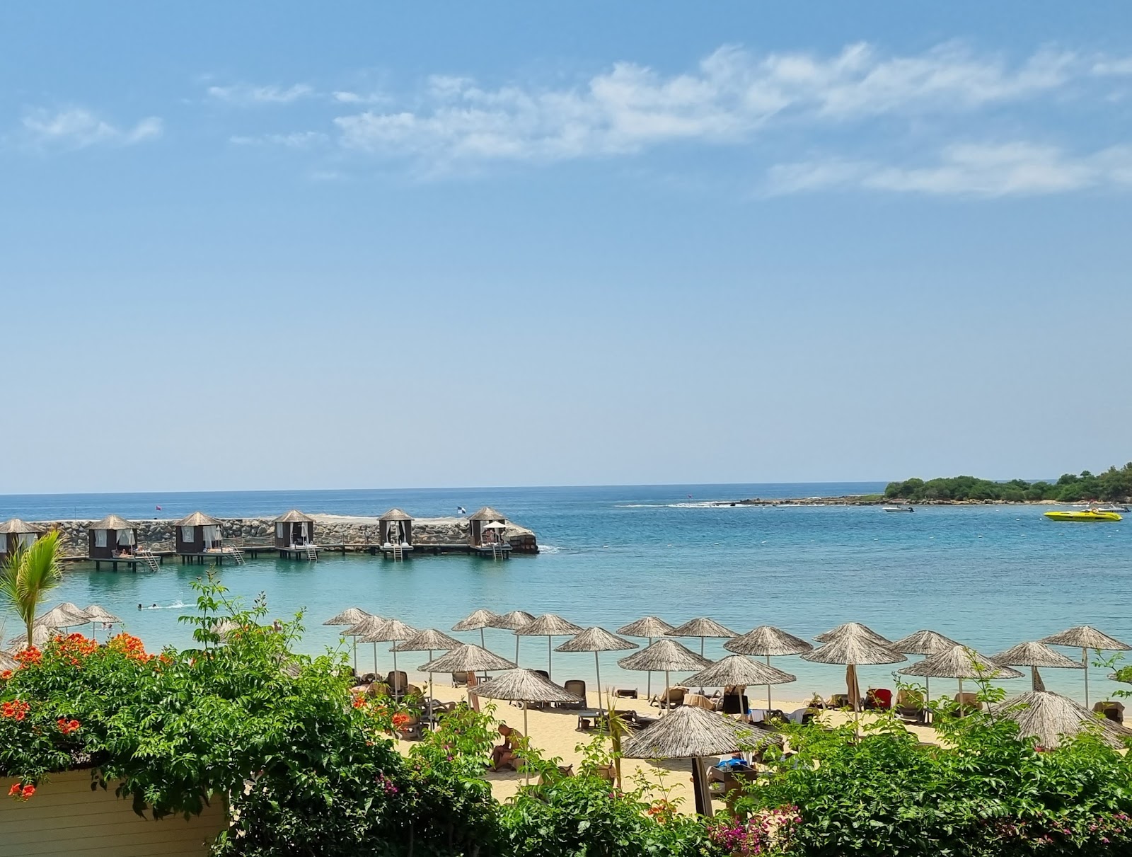 Foto von Rubi Platinum Beach und die siedlung
