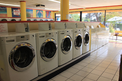 Spin cycle laundromat
