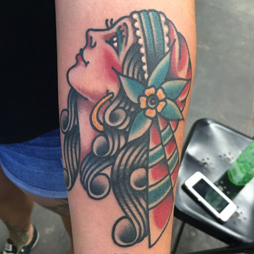 Tattoo Shop «High Seas Tattoo Parlor», reviews and photos, 7522 Melrose Ave, Los Angeles, CA 90046, USA