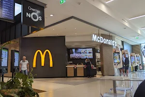 McDonald's - Aveiro Glicínias image