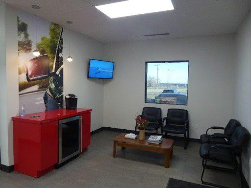 FIX AUTO MEDICINE HAT, 1788 Saamis Dr NW, Medicine Hat, AB T1C 1W7, Canada, 