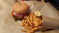 Frite du Restaurant de hamburgers Van's And﻿ Burger à Martigues - n°18