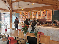 Atmosphère du Restaurant le Carré Pointu (Le Trévise) à Le Plessis-Trévise - n°1