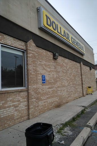 Discount Store «Dollar General», reviews and photos, 7630 Wyoming Ave, Dearborn, MI 48126, USA