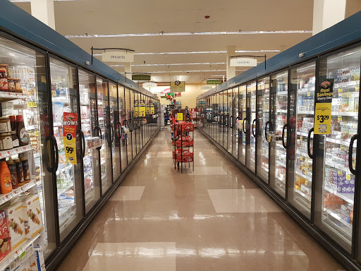 Grocery Store «Hannaford Supermarket», reviews and photos, 773 Stillwater Ave, Bangor, ME 04401, USA